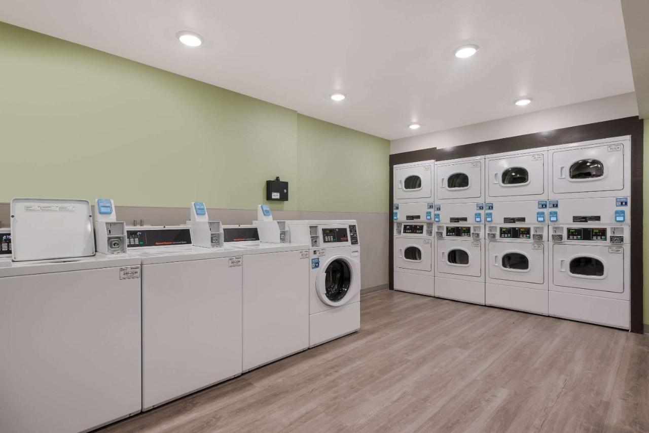 Woodspring Suites Phoenix-Deer Valley Zewnętrze zdjęcie